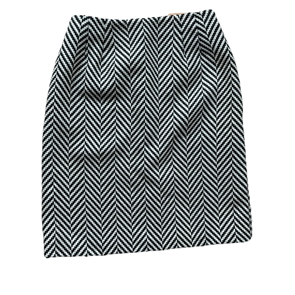 Vintage Talbots Pencil Skirt Womens Sz 8 100% Wool Black‎ & White Zig Zag Stripe